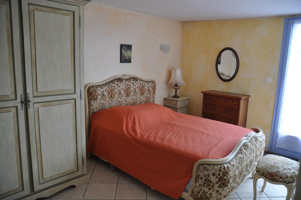 Le Petit Labouret Hotel Revest-du-Bion Buitenkant foto
